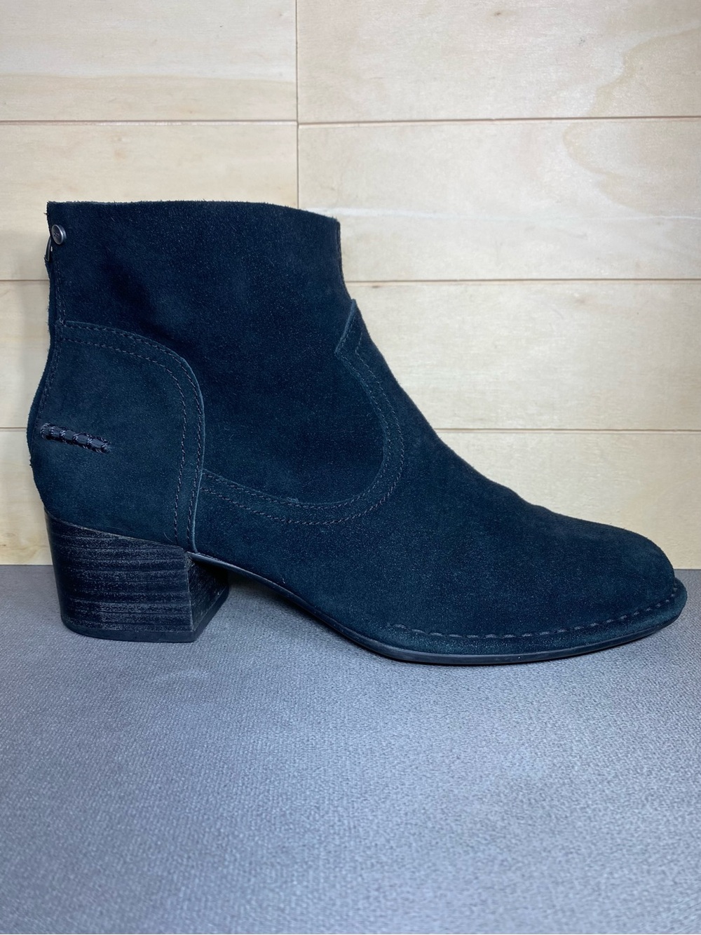 UGG Bandara Boots Black Suede Women's Size 8.5 Shoes Zip Ankle Booties 1095053